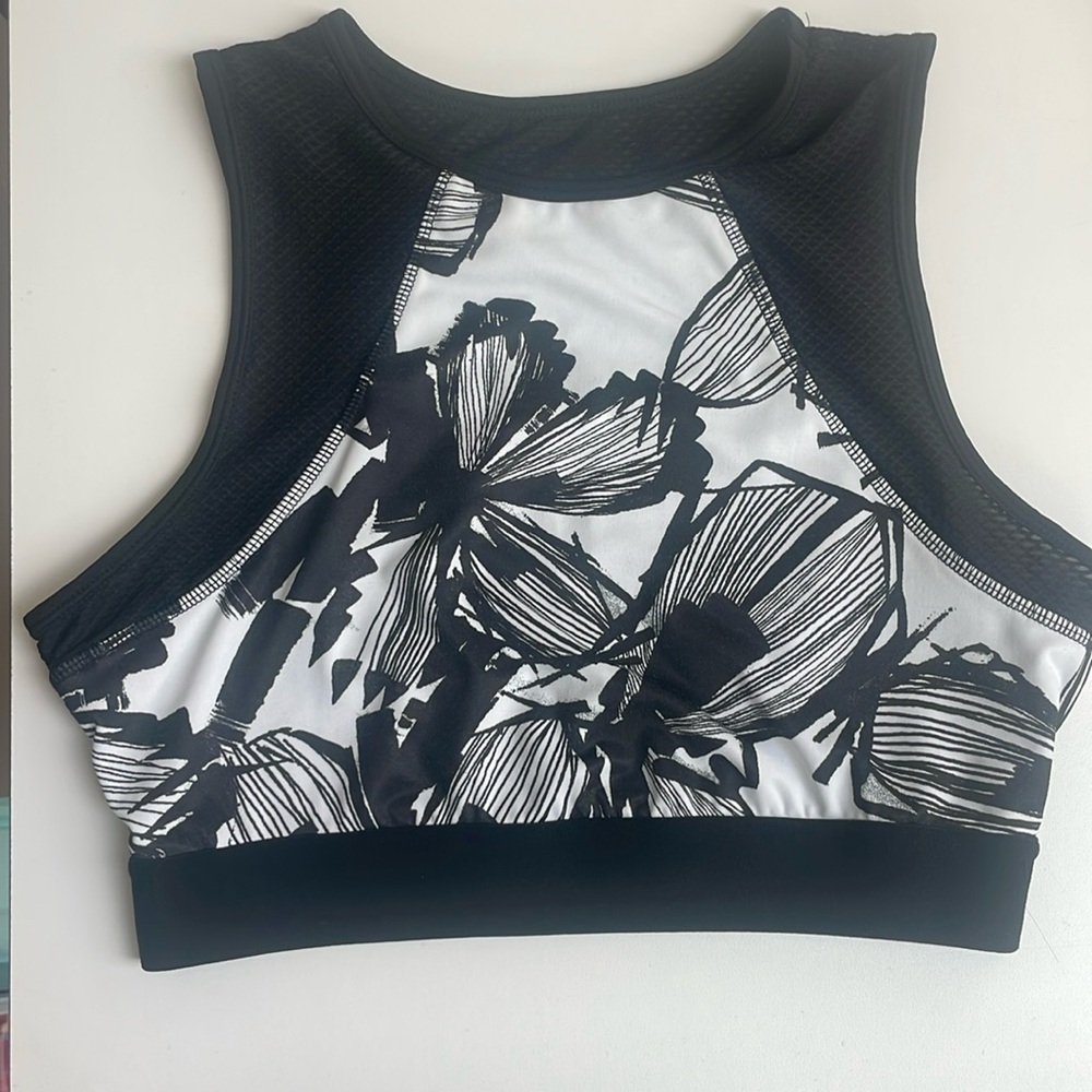 Sports bra top. Rarely wear this so time to move on